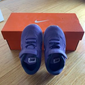 NIKE REVOLUTIONS 3 BABY GIRL SNEAKERS